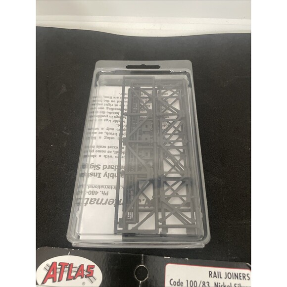 NJ Two-Track Signal Bridge Kit - Black - HO-Scale and Universal Rail joiners - Picture 6 of 7